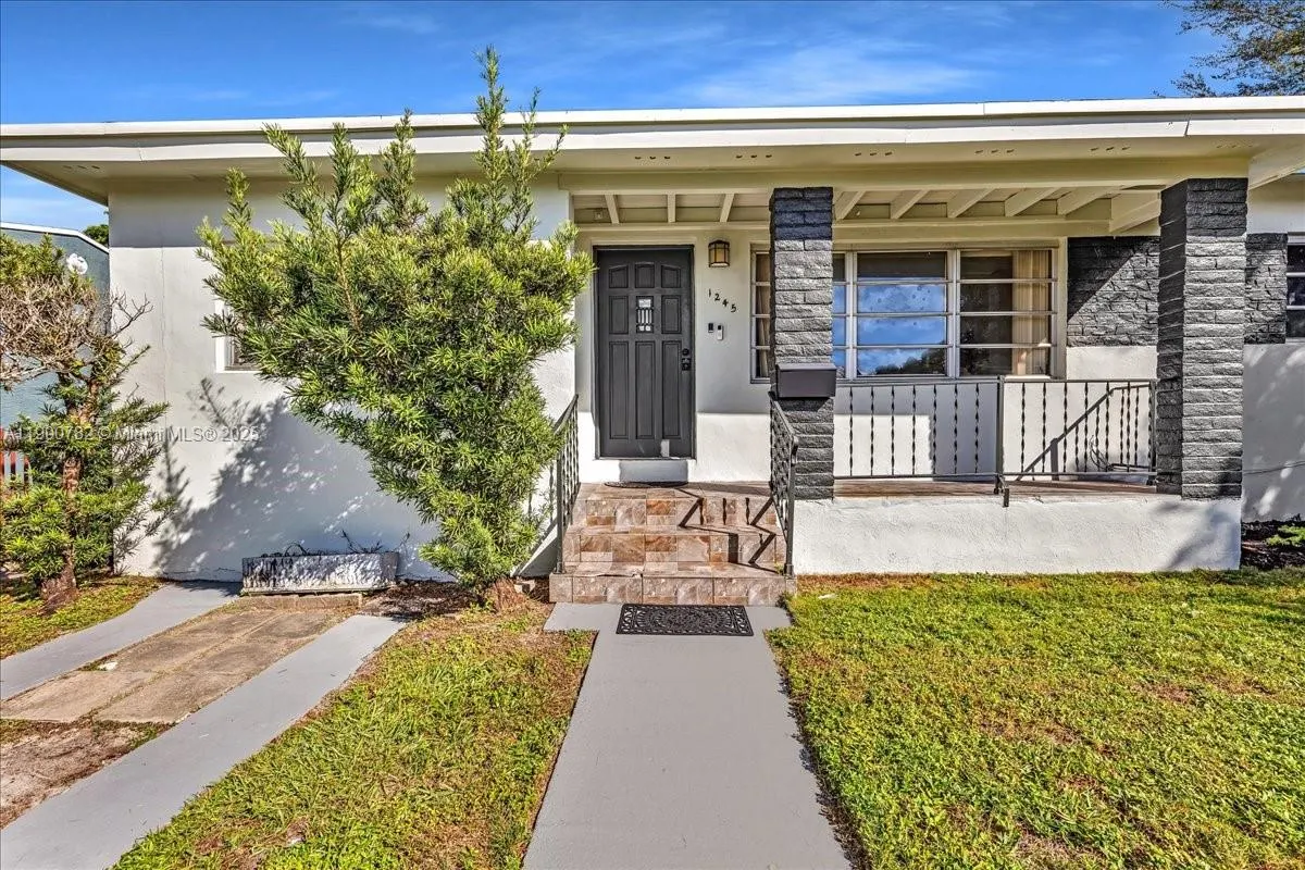 1245 NW 130th St