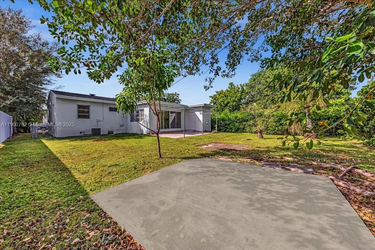 1245 NW 130th St