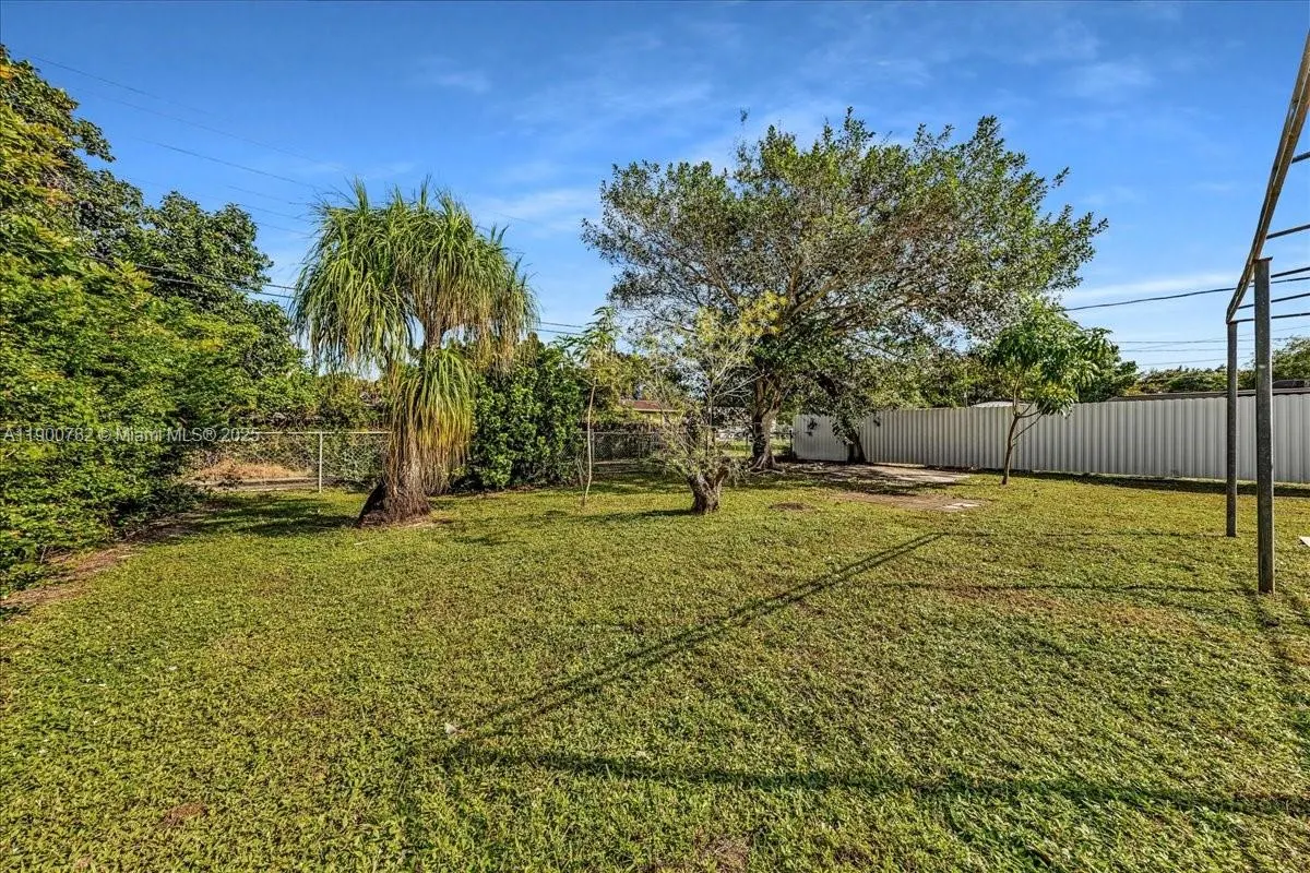 1245 NW 130th St