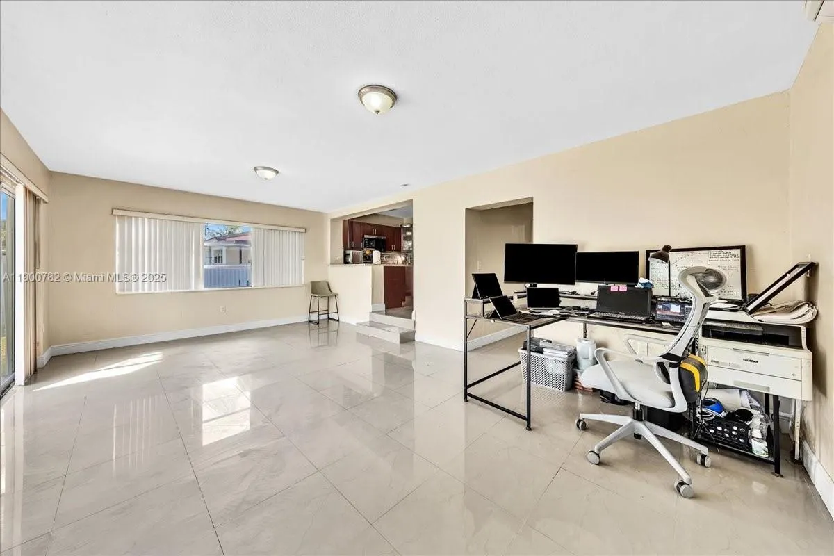 1245 NW 130th St