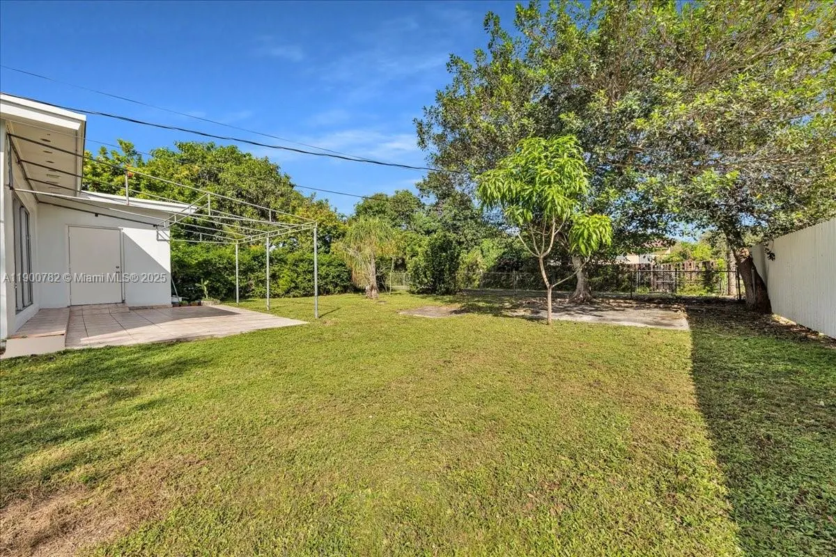 1245 NW 130th St