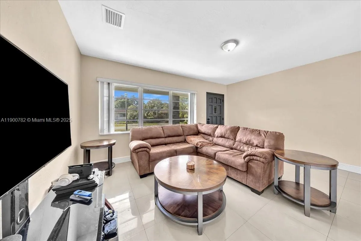 1245 NW 130th St