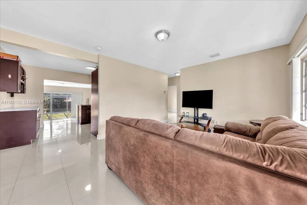 1245 NW 130th St