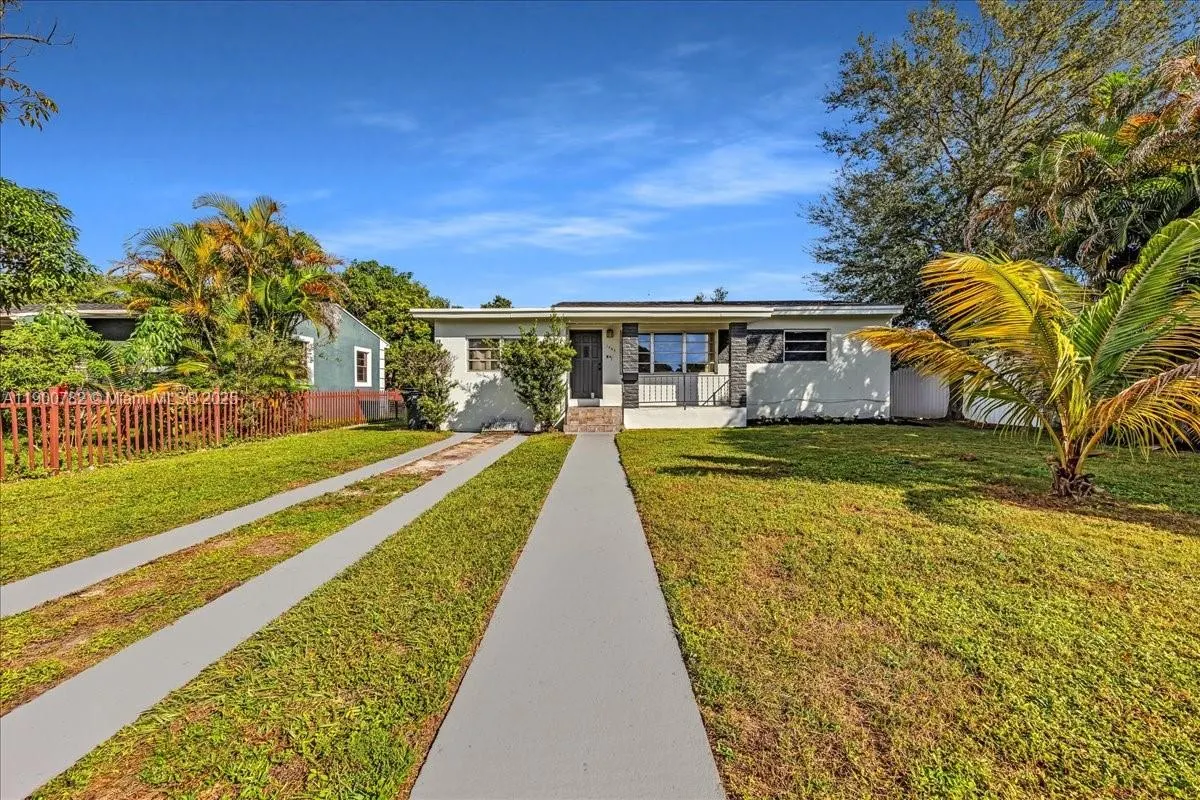1245 NW 130th St