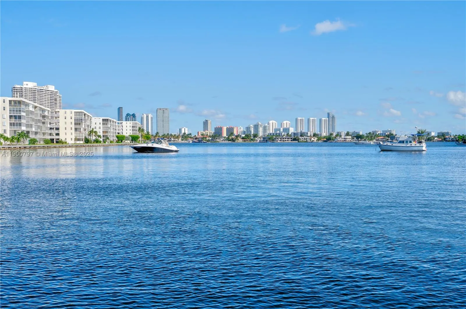 2910 Point East Dr, #M412