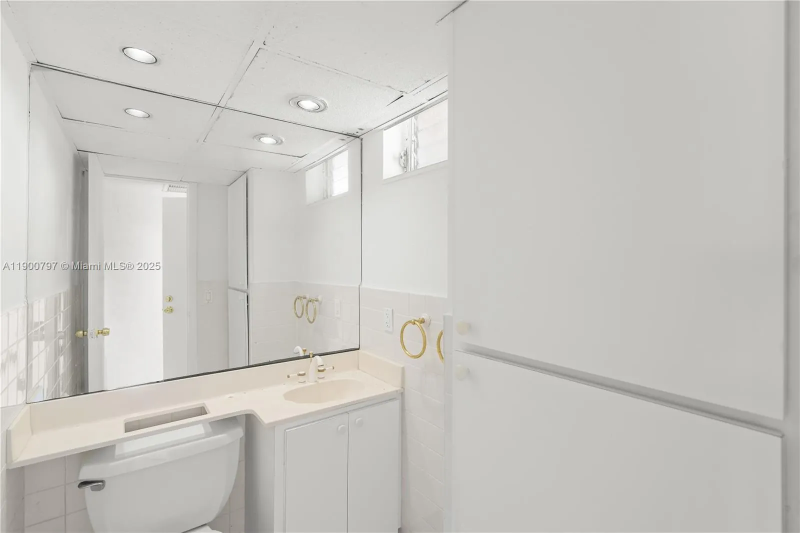 2910 Point East Dr, #M412