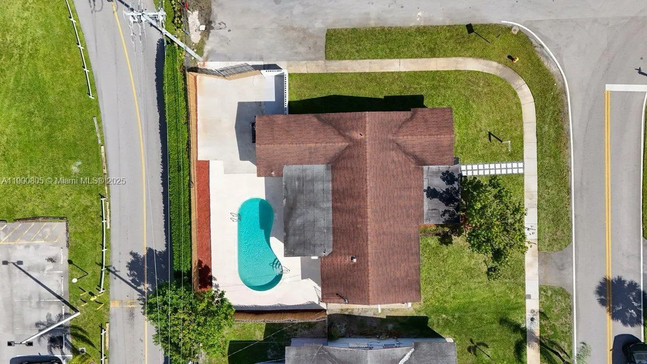 3251 NW 23rd Ct