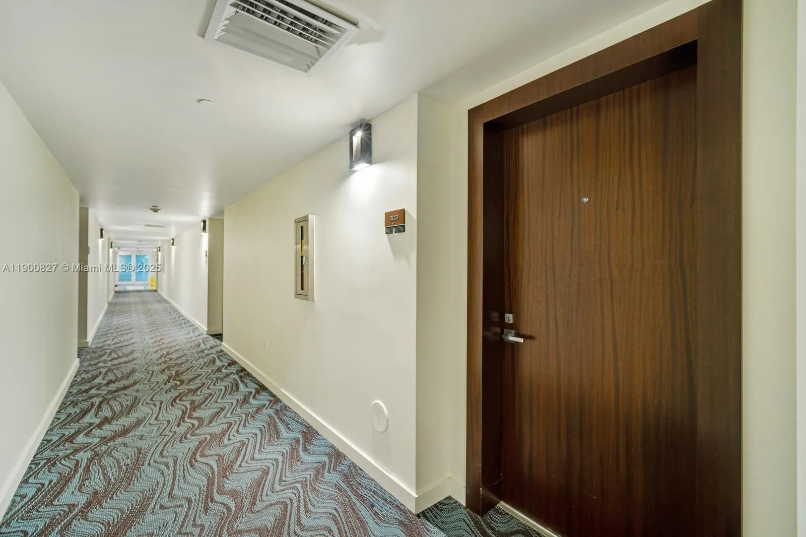 650 West Ave, #303