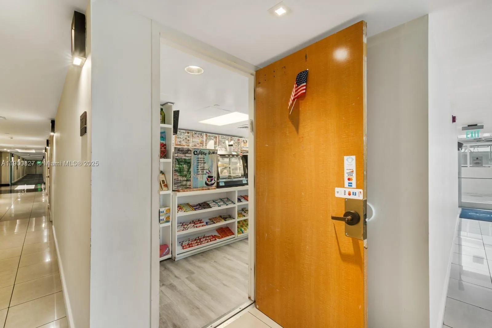 650 West Ave, #303