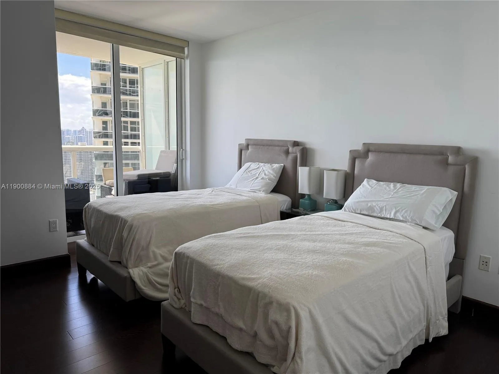 1830 S Ocean Dr, #3303