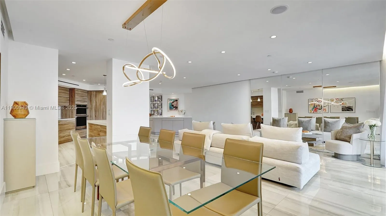 3000 Island Blvd, #905