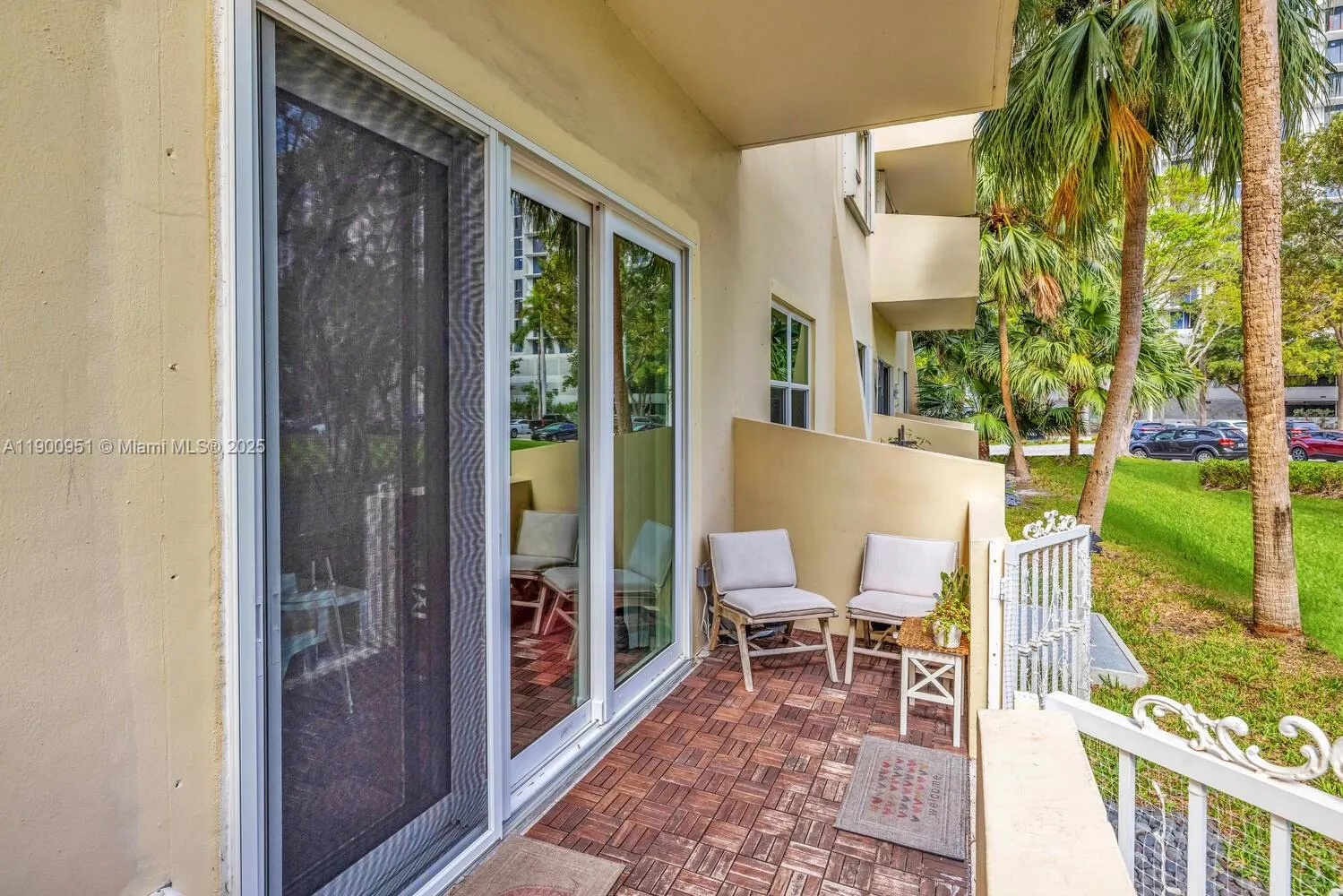 11111 Biscayne Blvd, #1F