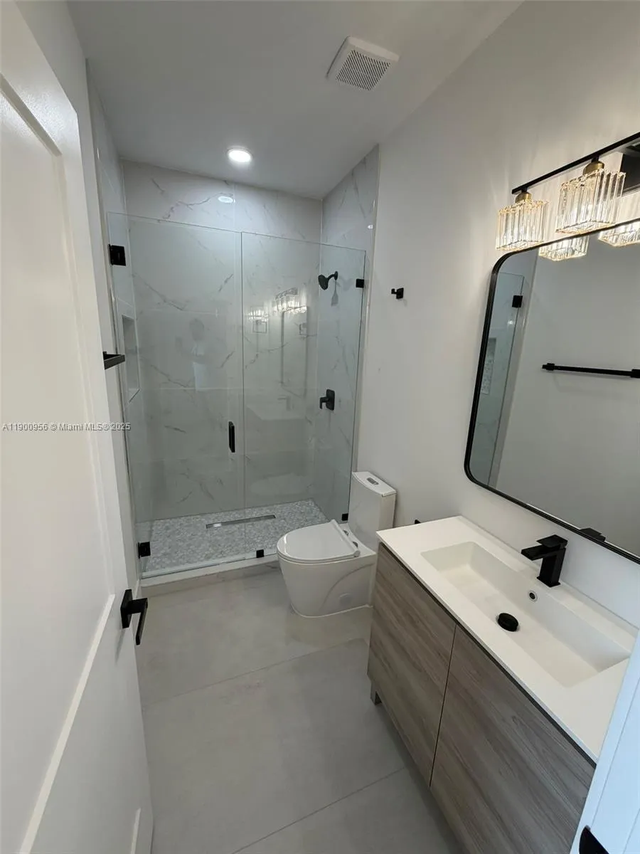 1355 NW 42nd St