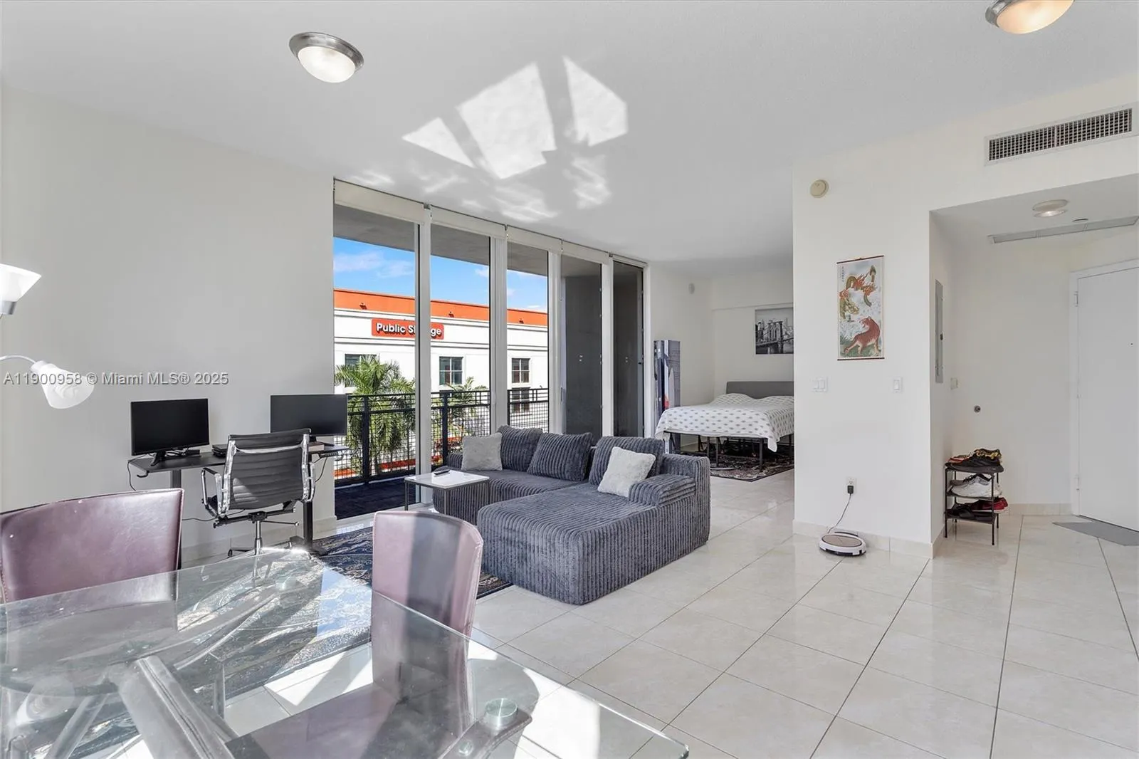 350 NE 24th St, #410