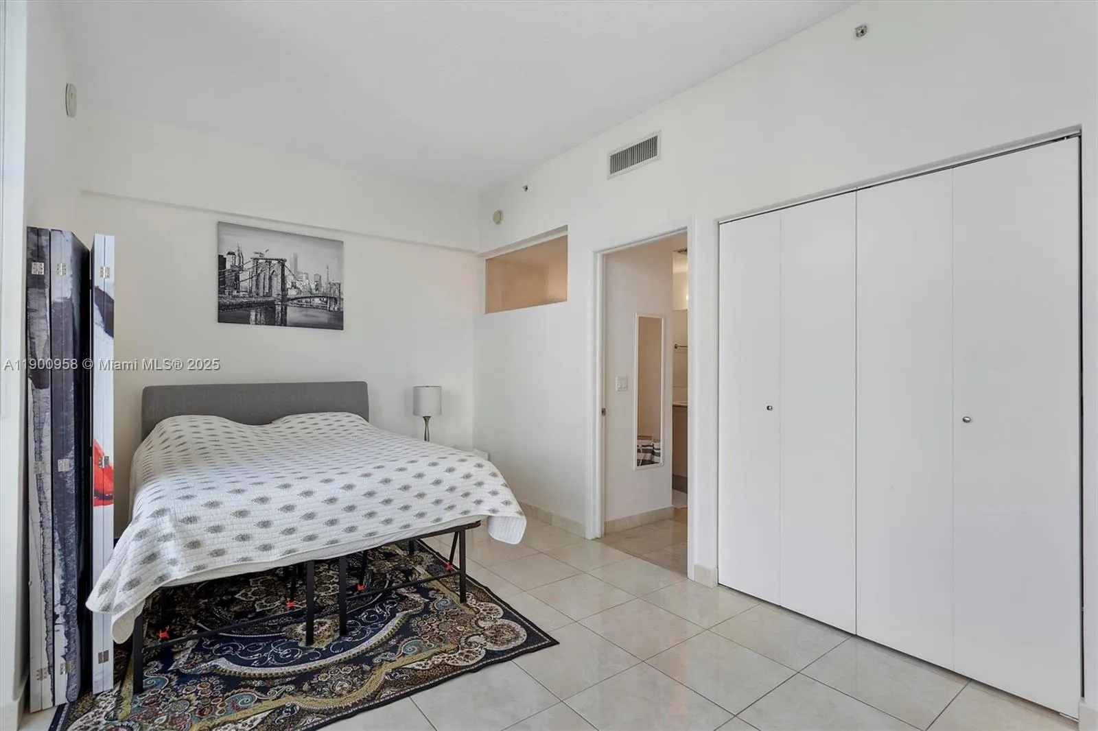 350 NE 24th St, #410