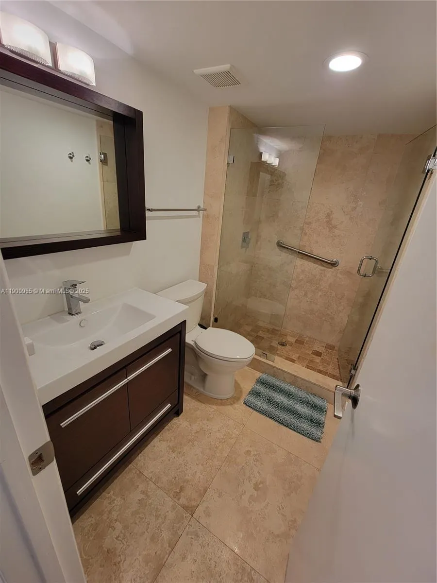 20379 W Country Club Dr, #539