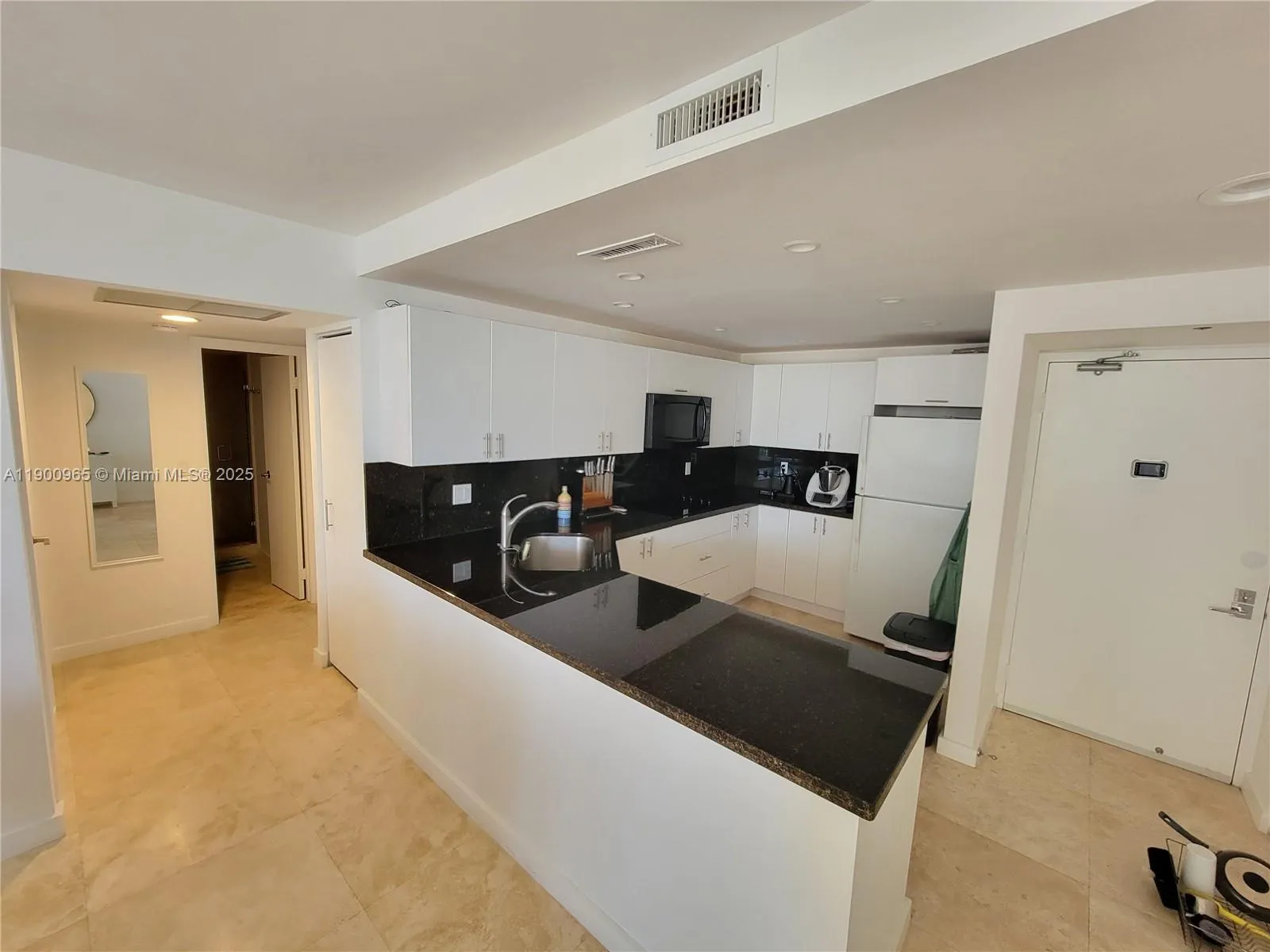 20379 W Country Club Dr, #539