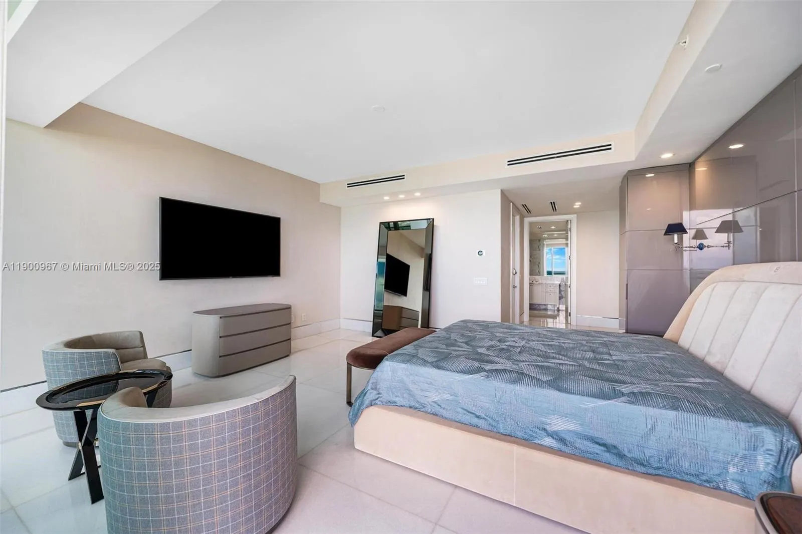 9349 Collins Ave, #503