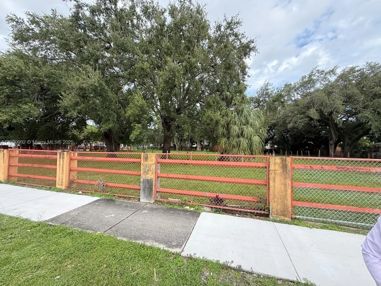 2810 NW 14th St