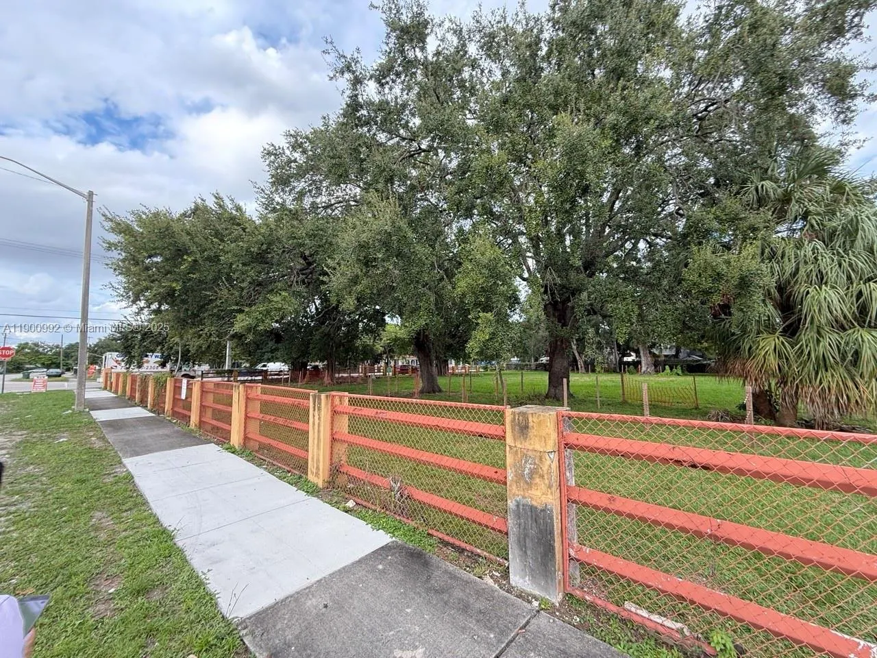 2810 NW 14th St
