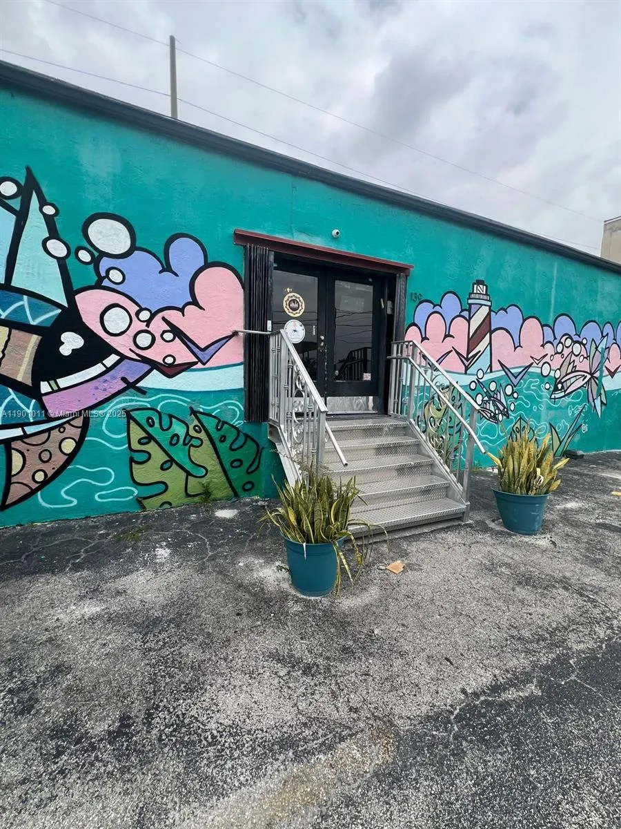 139 NE 1st Ave