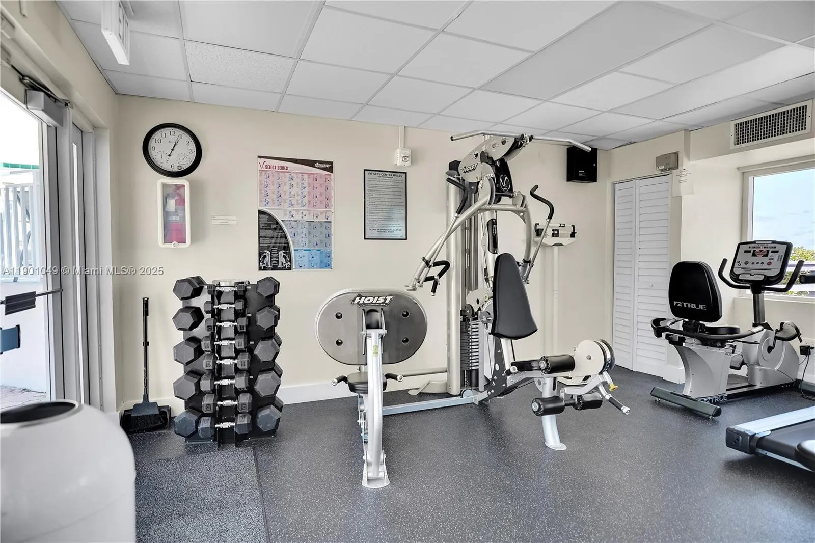 5005 Collins Ave, #607