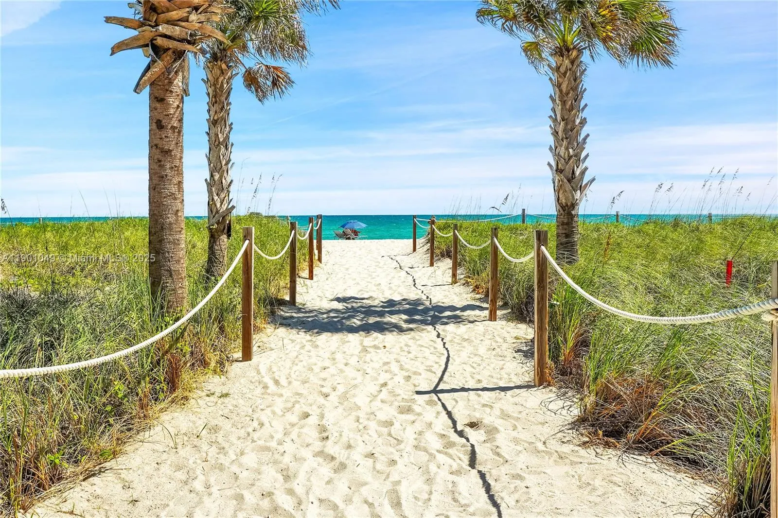 5005 Collins Ave, #607