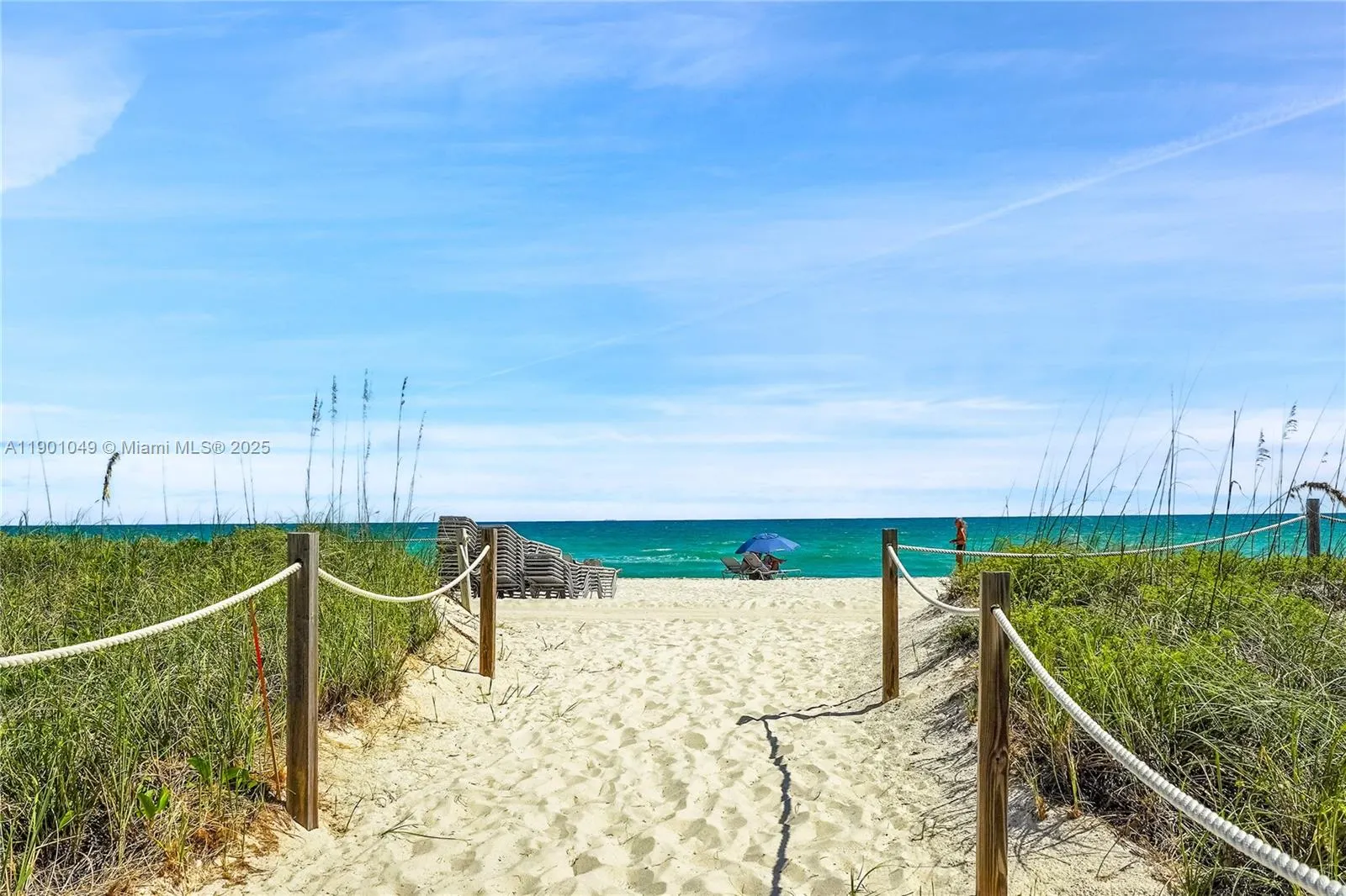 5005 Collins Ave, #607