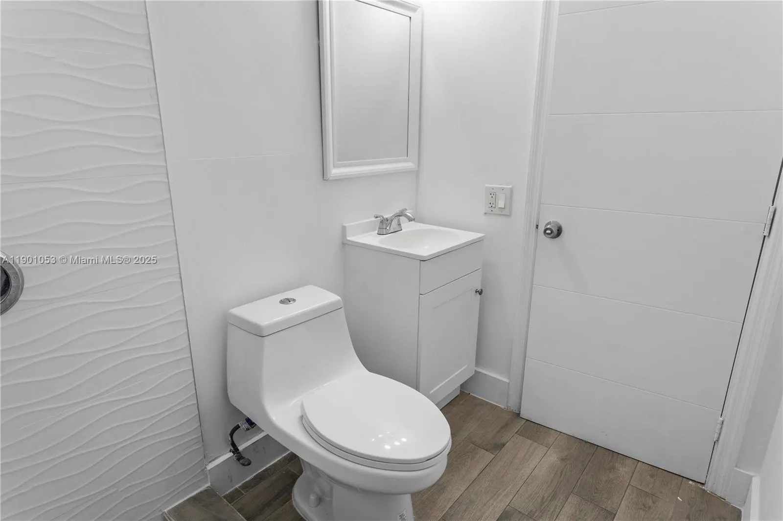 27 NE 60th Ter, #3