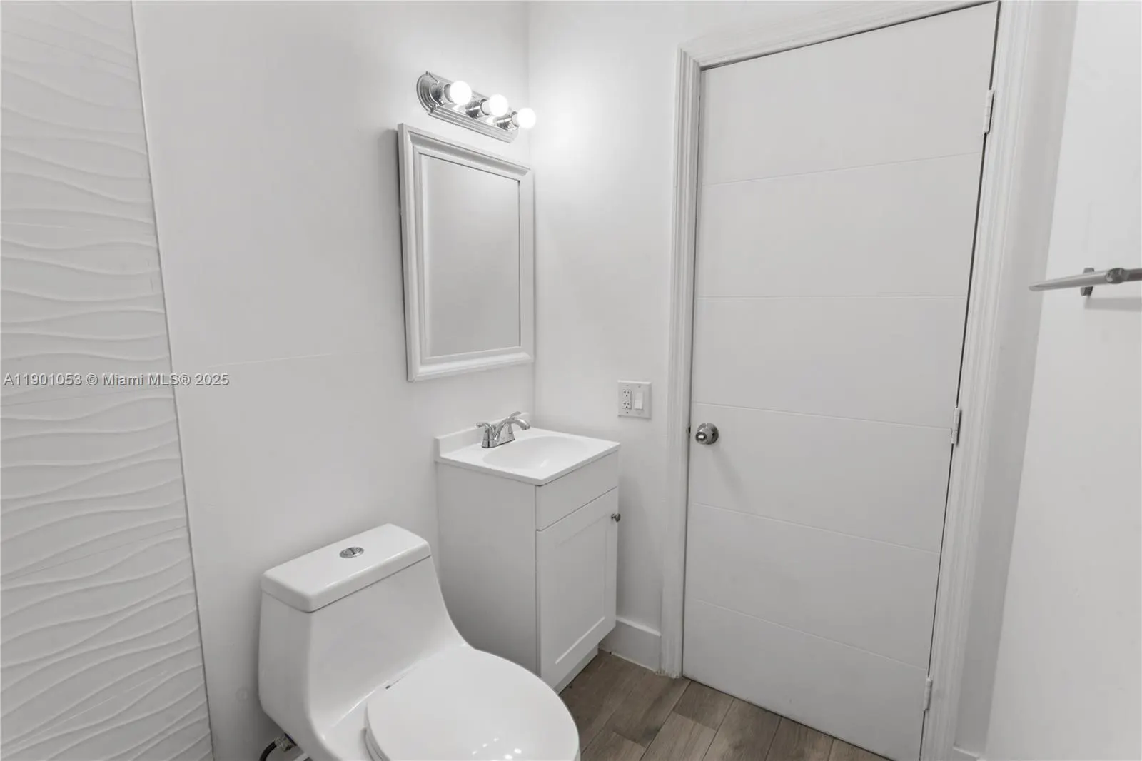 27 NE 60th Ter, #3
