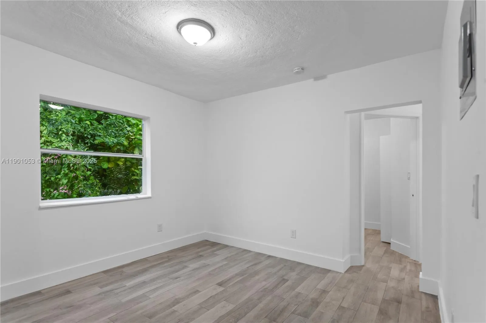 27 NE 60th Ter, #3