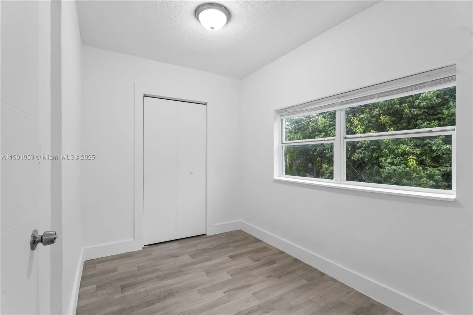 27 NE 60th Ter, #3