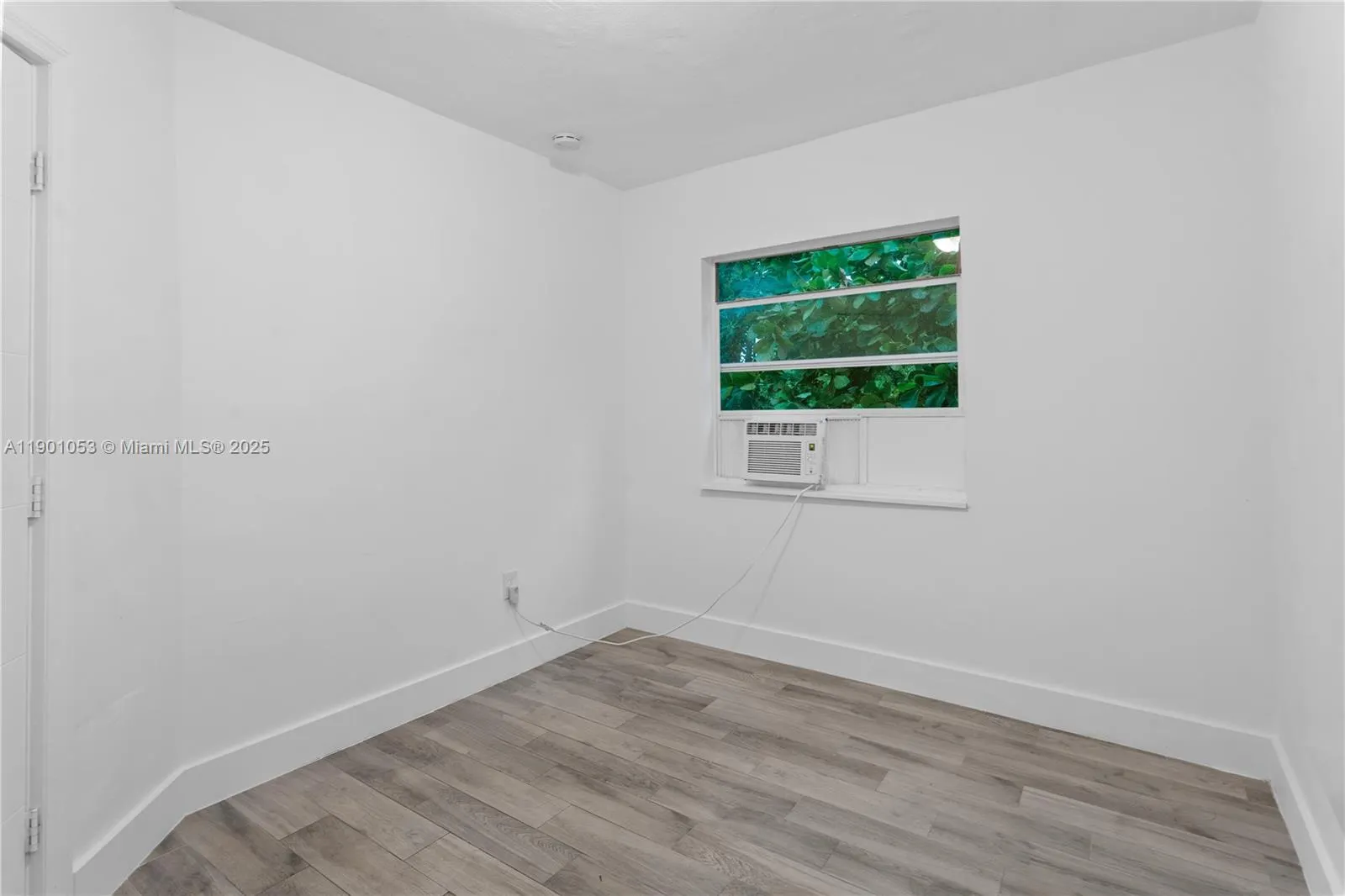 27 NE 60th Ter, #3