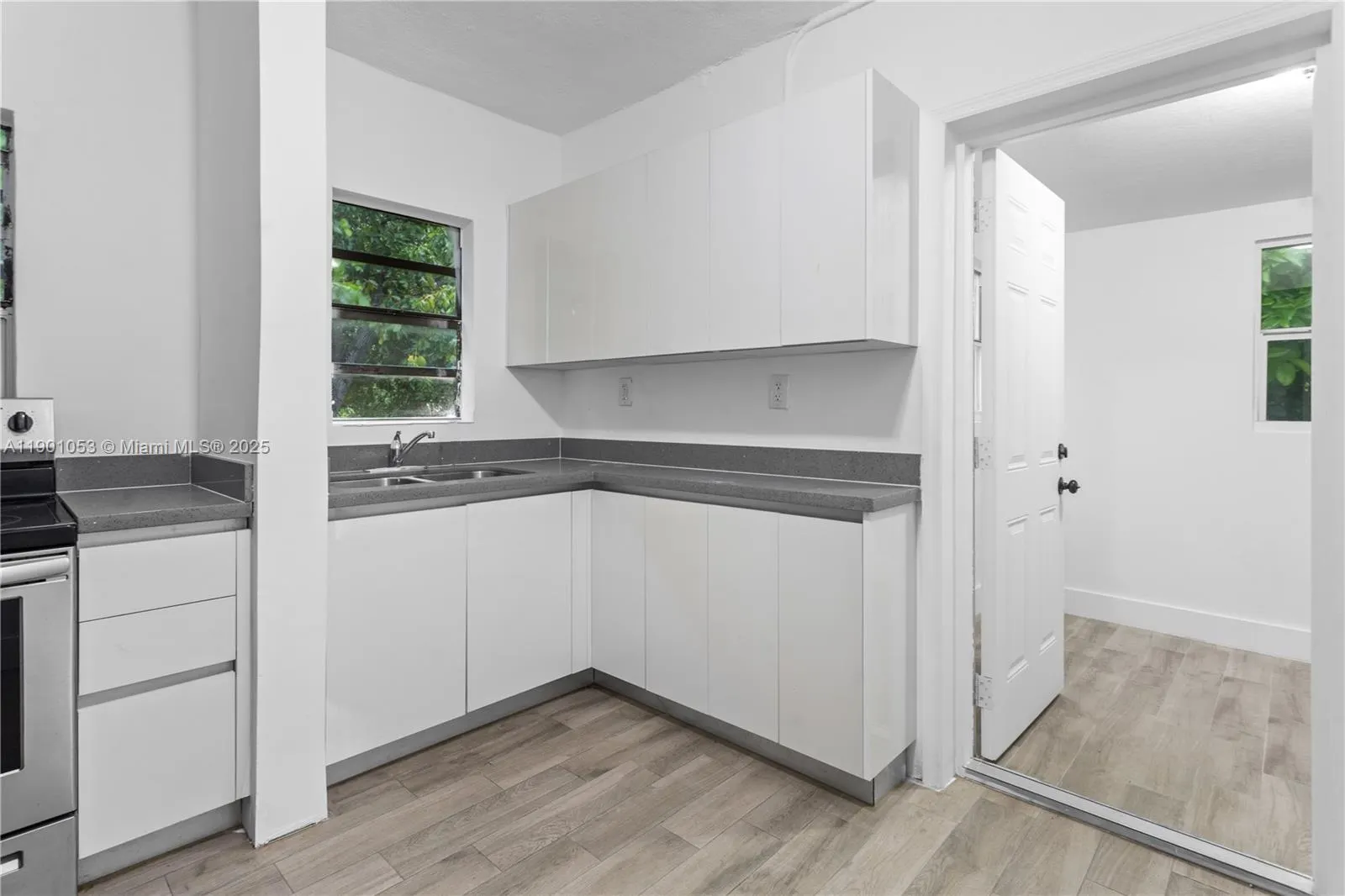 27 NE 60th Ter, #3