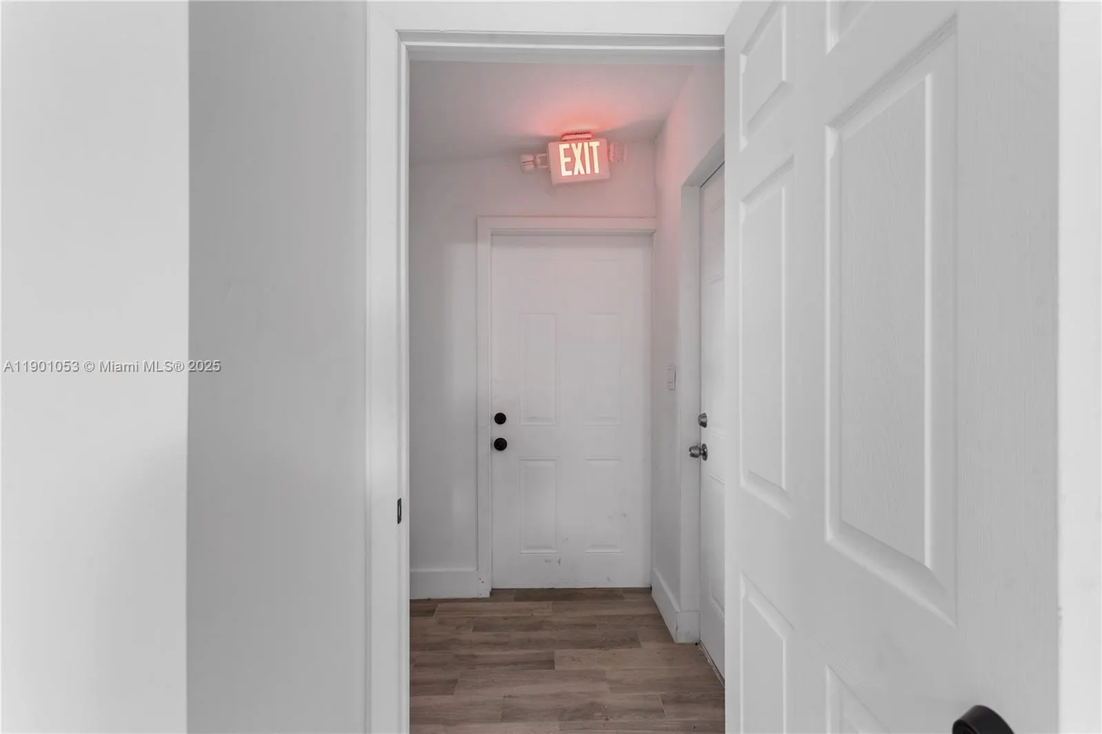 27 NE 60th Ter, #3