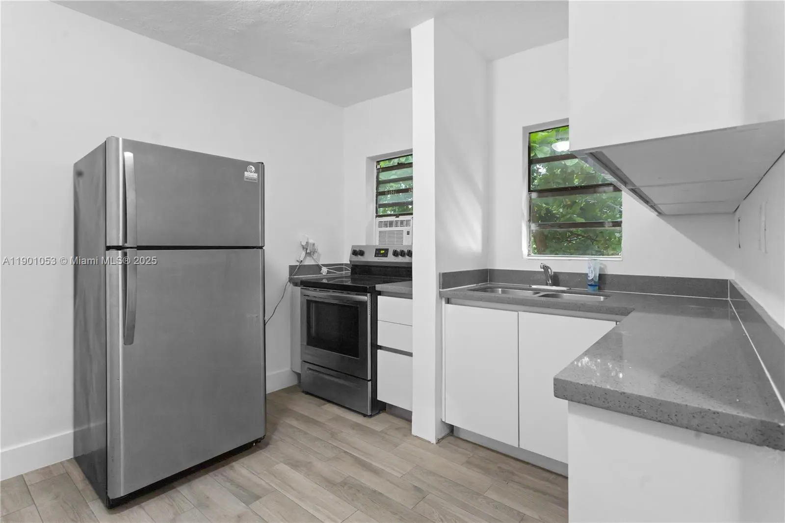 27 NE 60th Ter, #3