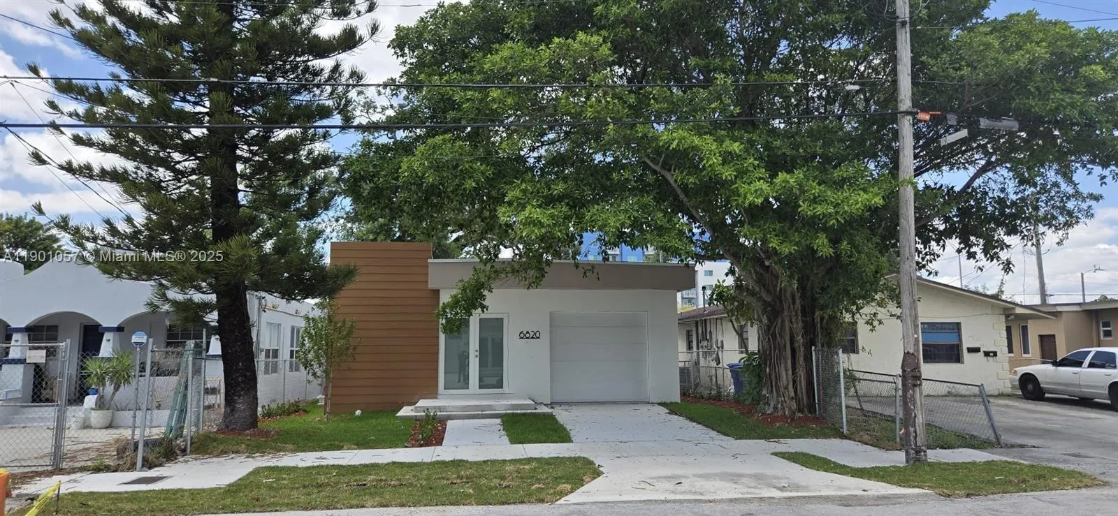 6820 NW 6th Ct