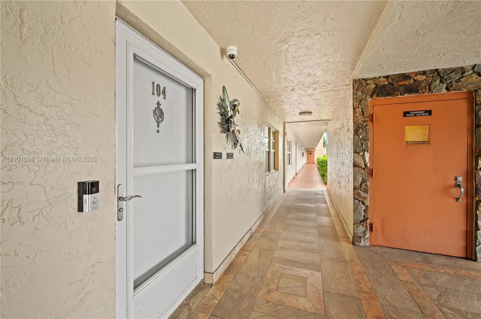 424 SE 10th St, #104