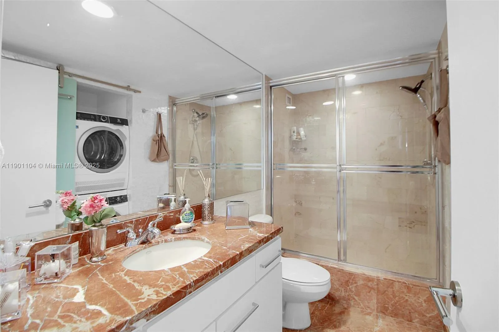 5600 Collins Ave, #9E