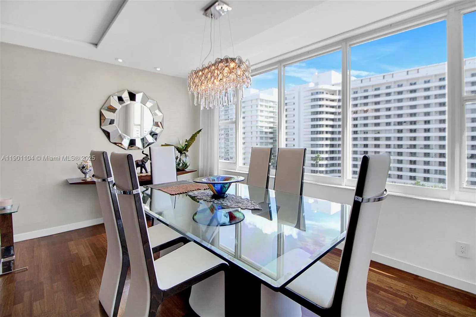 5600 Collins Ave, #9E