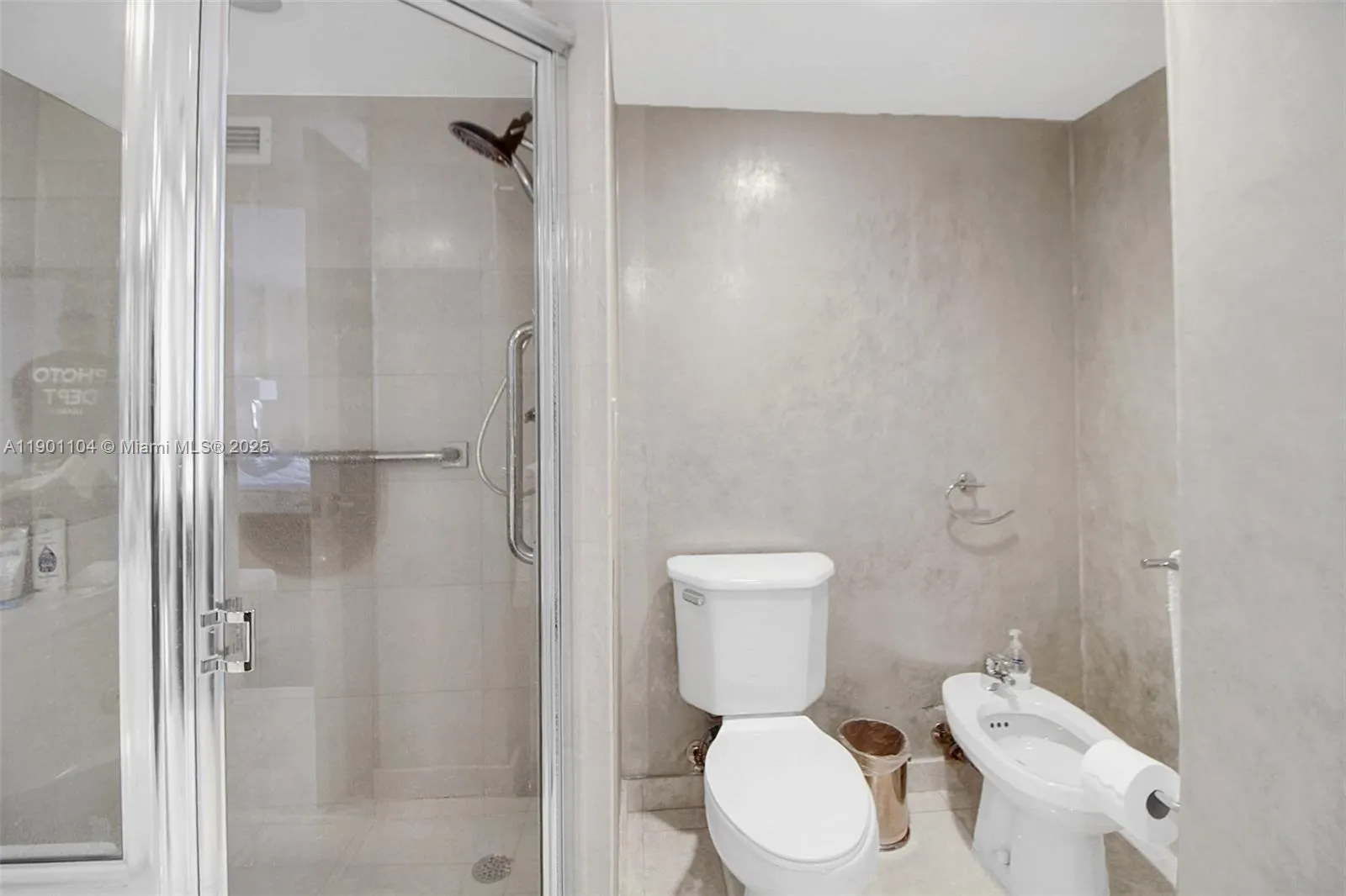 5600 Collins Ave, #9E