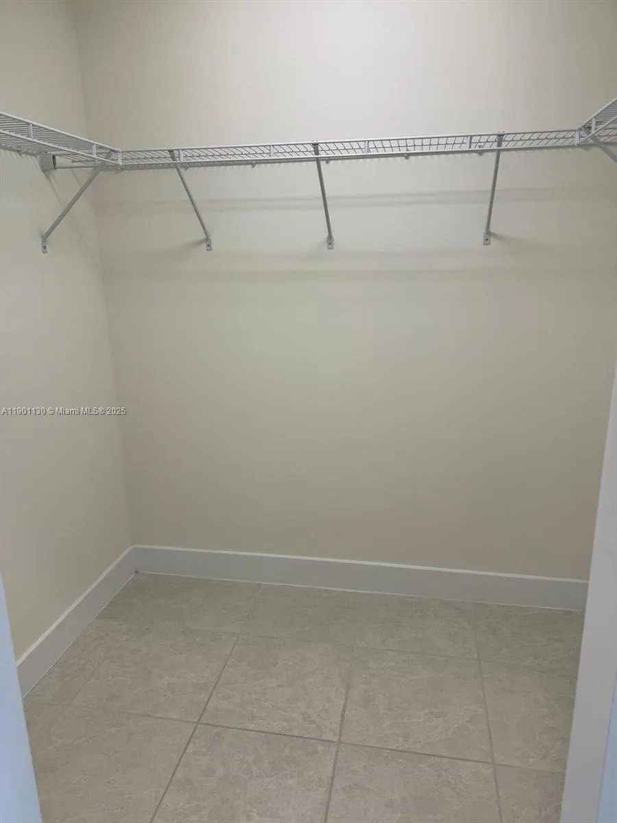 8301 NW 41st St, #B-403