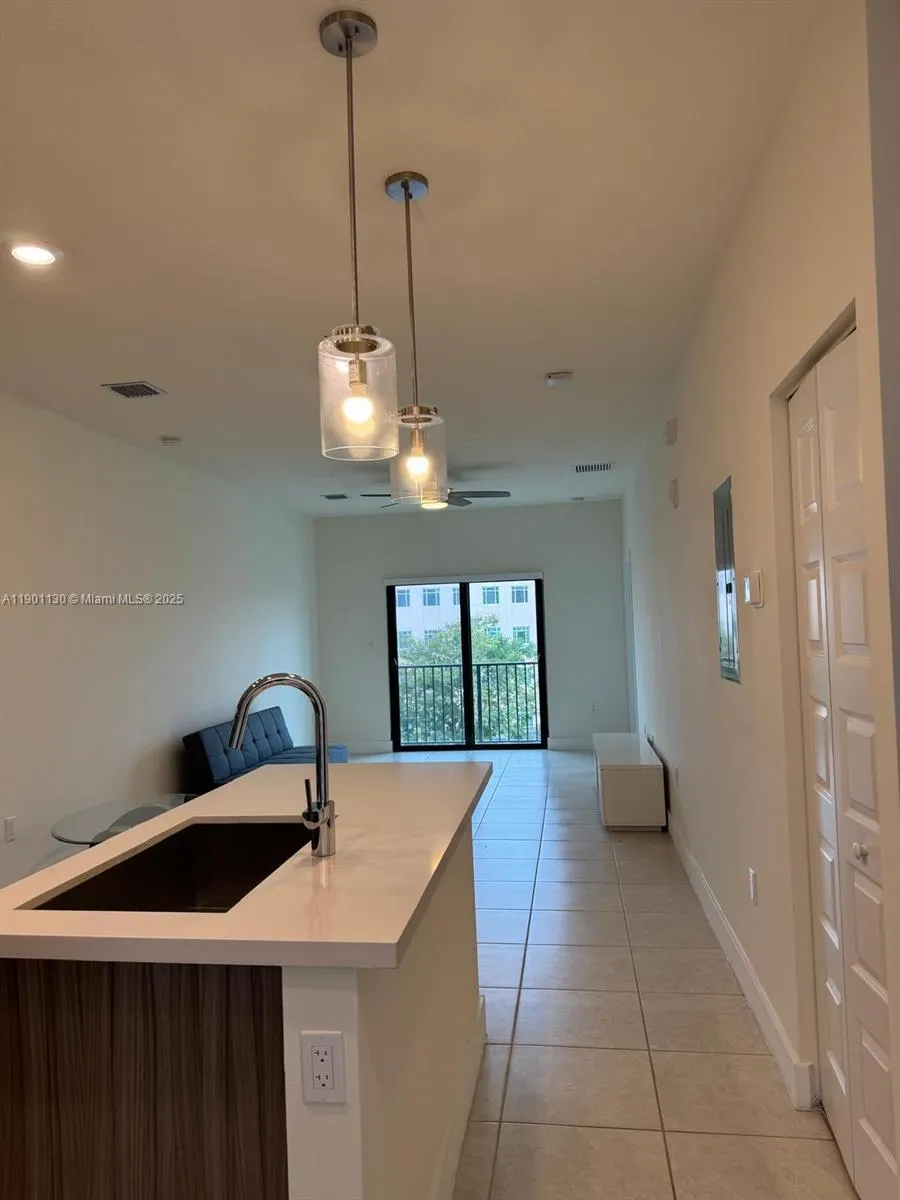 8301 NW 41st St, #B-403