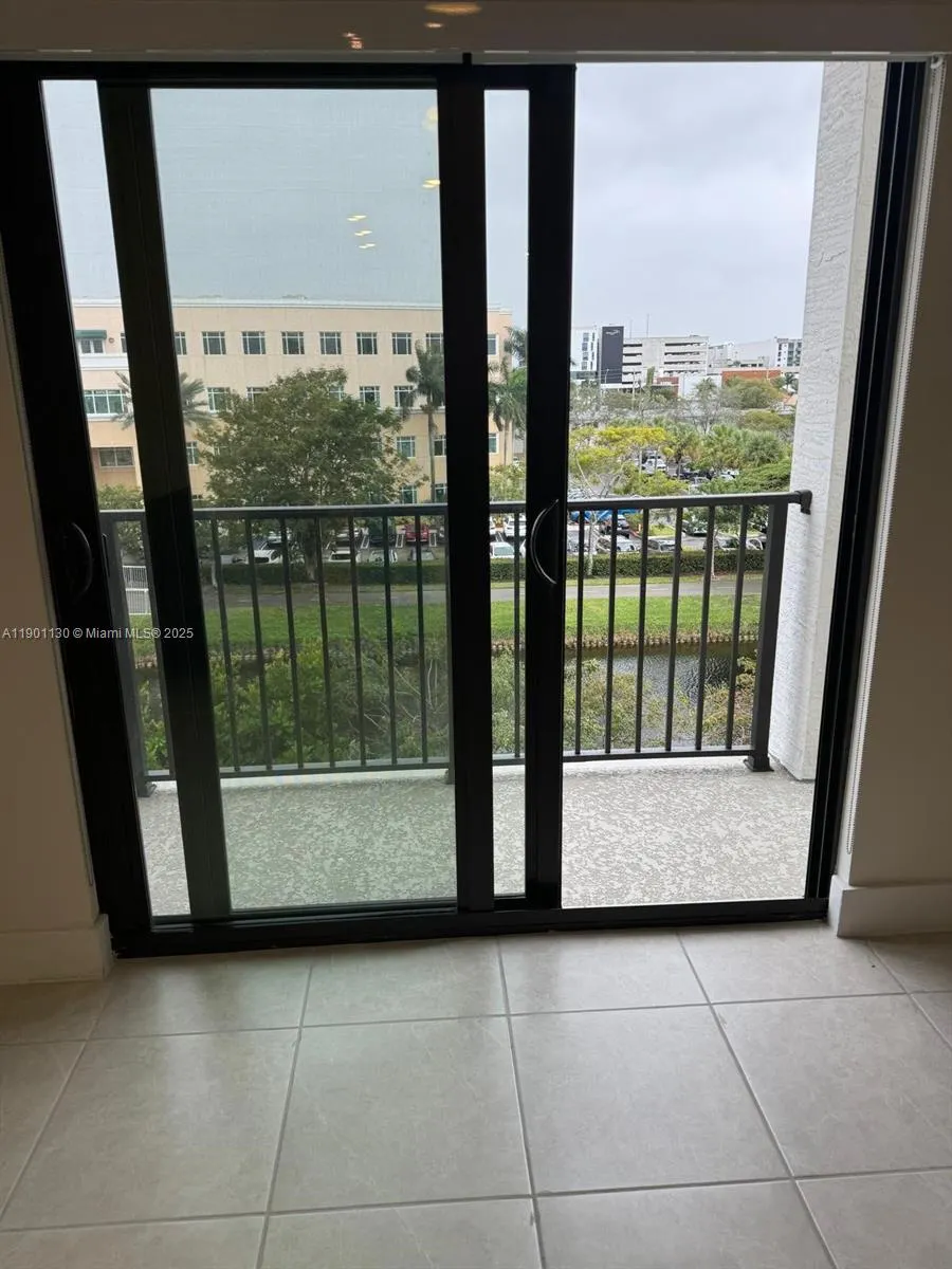 8301 NW 41st St, #B-403