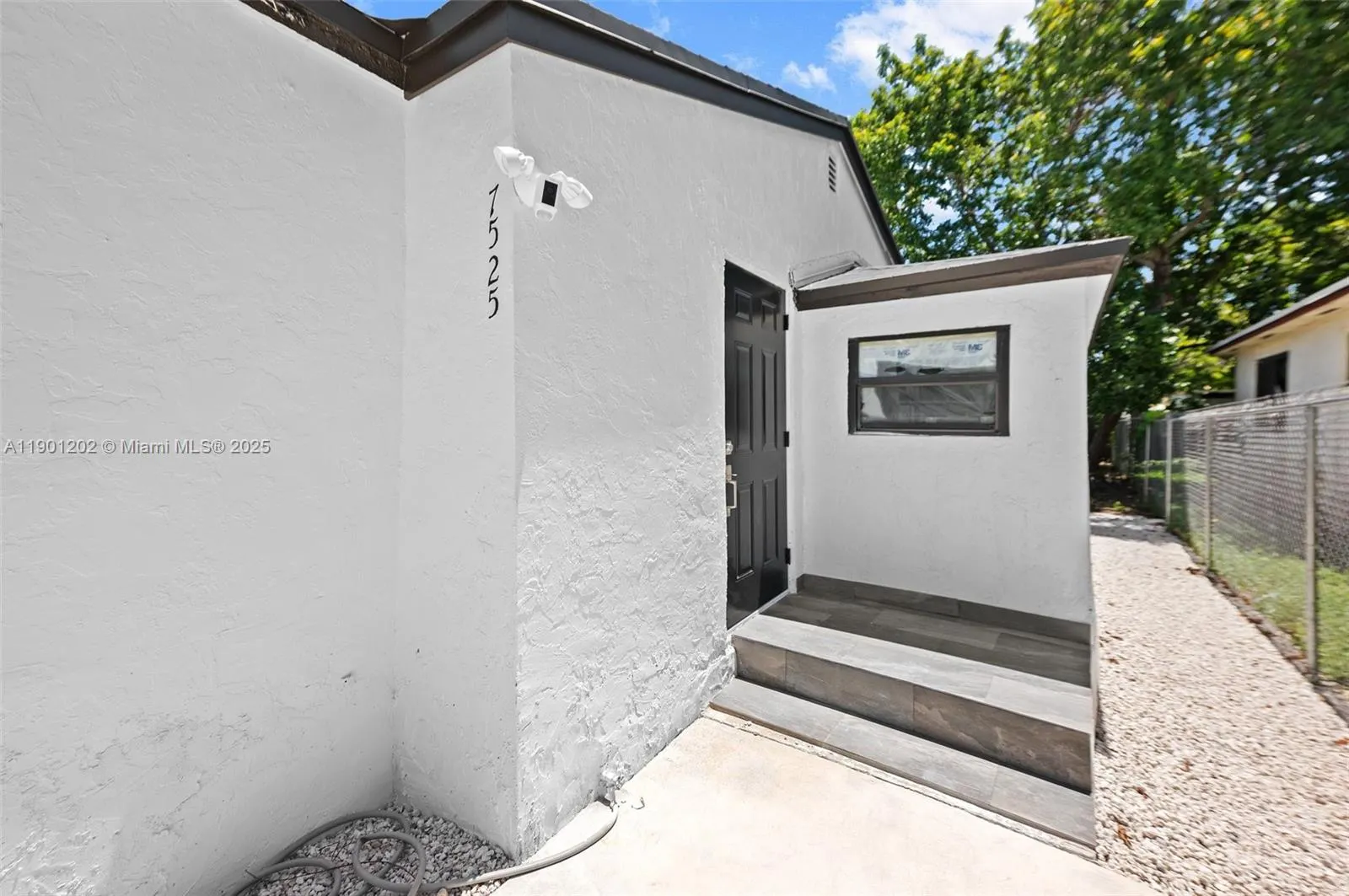 7525 NW 15th Ave