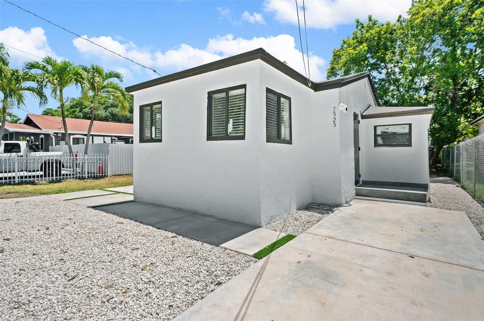7525 NW 15th Ave
