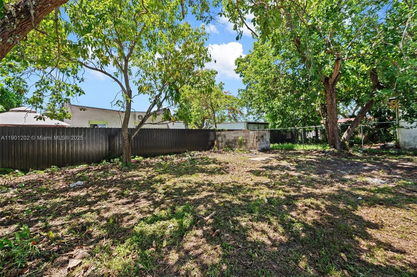 7525 NW 15th Ave