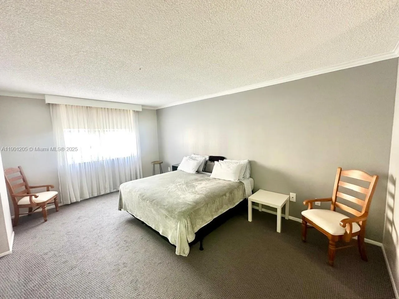 500 Bayview Dr, #321