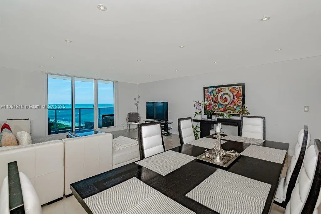 2301 Collins Ave, #1210
