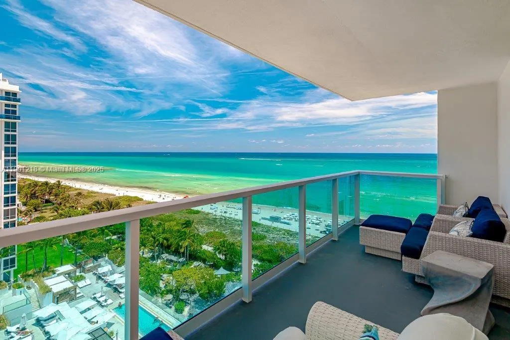 2301 Collins Ave, #1210